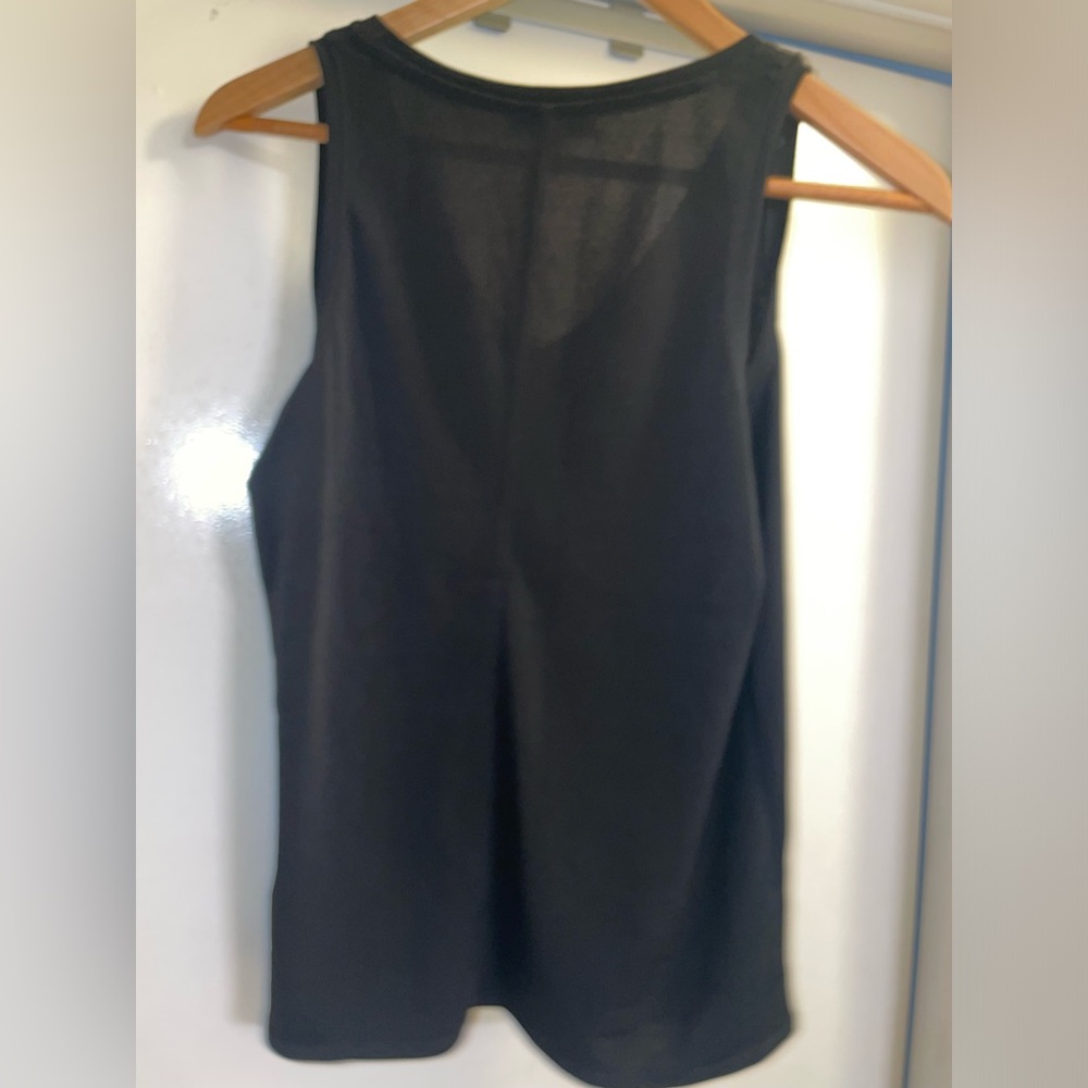 Sleeveless dress blouse